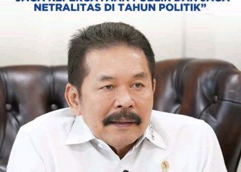 Jaksa Agung ST Burhanuddin memberikan sambutan pada Acara Kunjungan Kerja Virtual dalam rangka menyambut Hari Raya Idul Fitri 1444 H di lingkungan Kejaksaan RI