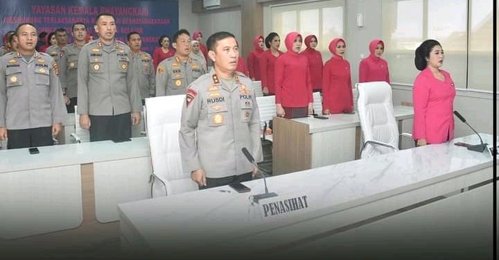 Kapolda Jambi,Bersama Ny Rena Rusdi Hartono Ikuti Pelaksanaan HUT ke-43 Yayasan Kemala Bhayangkari Secara Virtual