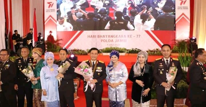 Kepolisian Daerah (Polda) Jambi menggelar syukuran Hari Bhayangkara ke-77 Tahun 2023 di Hotel Ratu Convention Centre