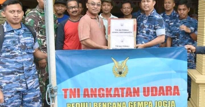 TNI AU  Gerak Cepat Dukung Penanggulangan Bencana Gempa Bumi Yogyakarta