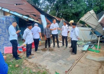 Penjabat Bupati Muaro Jambi Melakukan Kunjungan Terhadap Rumah Korban Lakakalantas Mobil Batu Bara