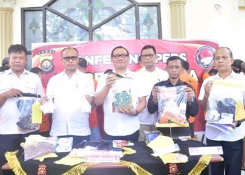 Ditresnarkoba Polda Jambi melakukan konferensi pers ungkap 8 kasus penyalahgunaan narkoba
