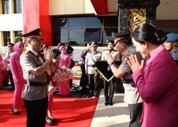 Kapolda Sumut, Irjen Pol Agung Setya Imam Effendi Terima Penyambutan, Irjen Pol Panca Putra Simanjuntak Izin Pamit.